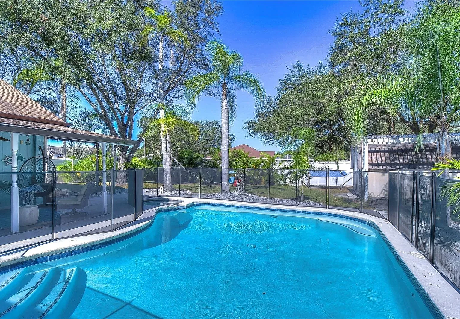 4 bed, 2344 sqft, $3,500 — Photo 3