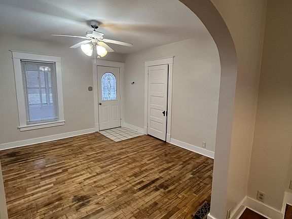 3rd image of 614 Lee Ave