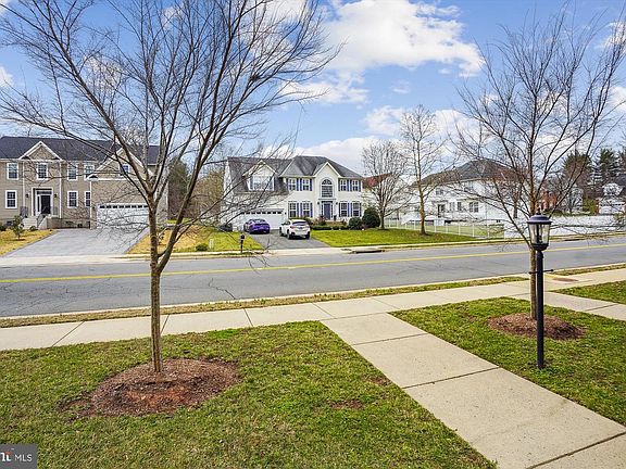 3rd image of 8866 Orchard Ln