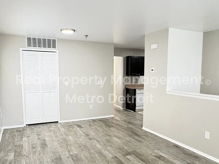 15628 Stone Crossing Dr — Photo 3