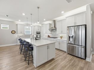 10826 TOWN VIEW Drive, Jacksonville, FL 32256
