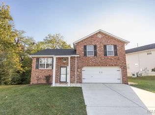 2018 Woodstream Dr, O Fallon, IL 62269
