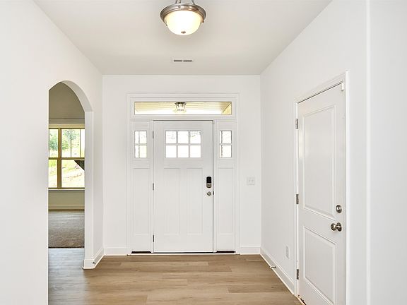5th image of 623 Forden Dr