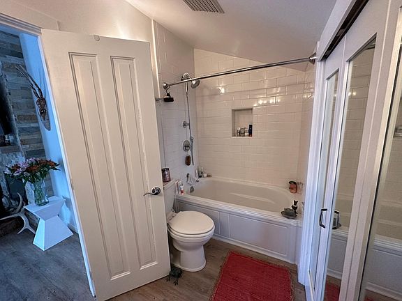 5th image of 302 Waterview Dr #302