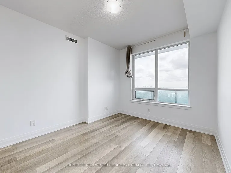 7165 Yonge St #1906 — Photo 21
