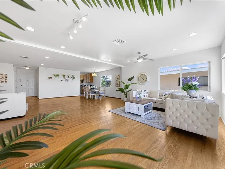 1003 Langley Way — Photo 29