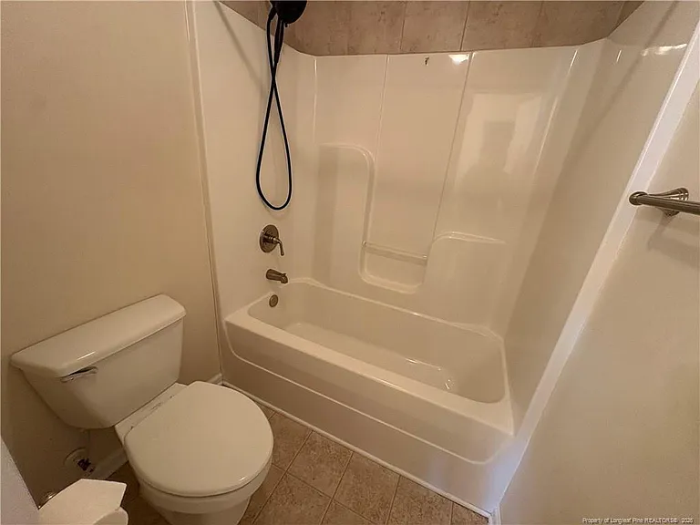4007 Beaubien Dr — Photo 28