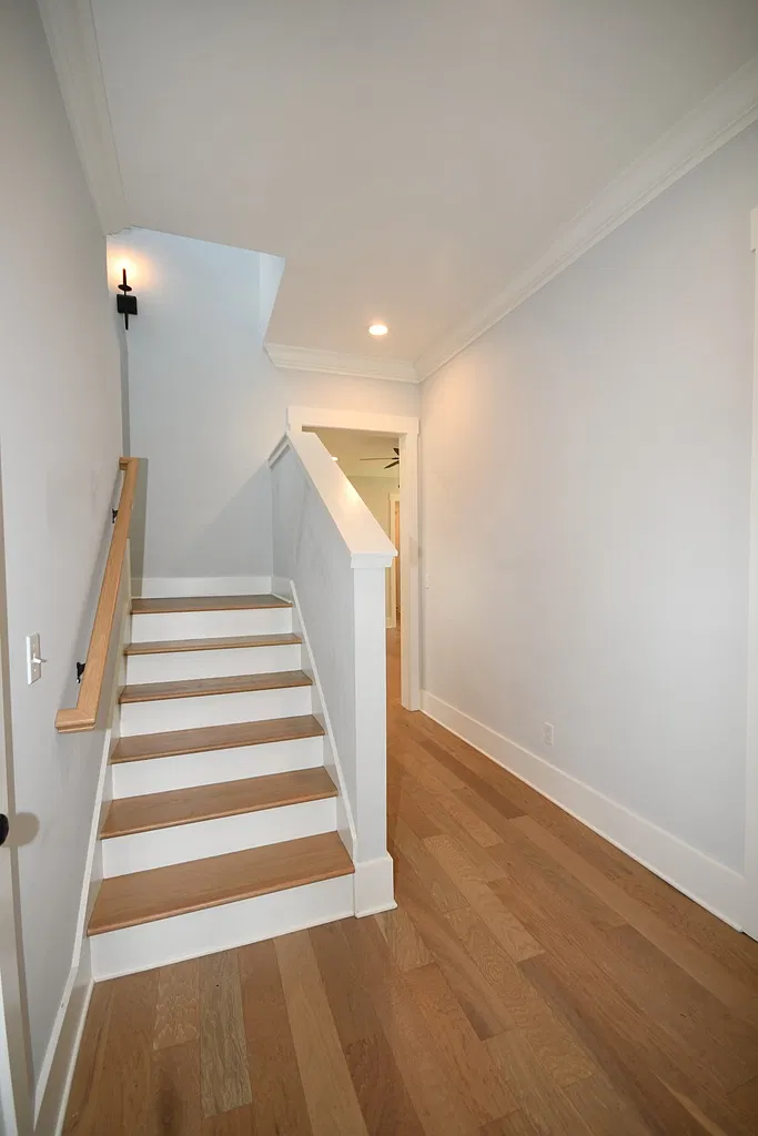 3 bed, 2.5 bath, 2282 sqft, $2,650 — Photo 4