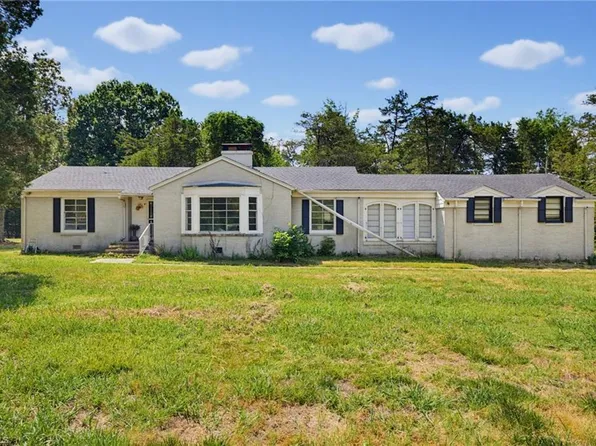 5203 High Point Rd, Greensboro, NC 27407