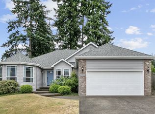 11740 SE Rustling Ridge Dr, Clackamas, OR 97015