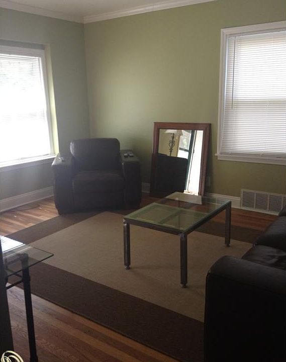 1st image of 1625 Woodward Hts