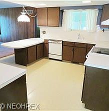 2nd image of 2950 Citadel Dr NE