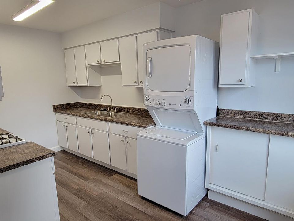 1st image of 1826 S Cirby Way