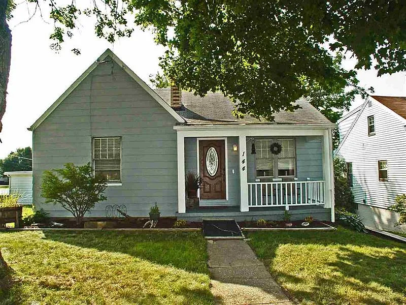 144 Colliers Way photo 1