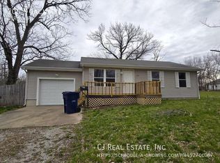 206 N Jackson Ave, Knob Noster, MO 65336