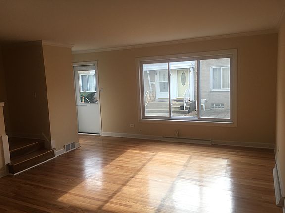 2nd image of 6250 N Cicero Ave