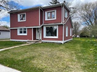 106 E Cedar St, Abbotsford, WI 54405