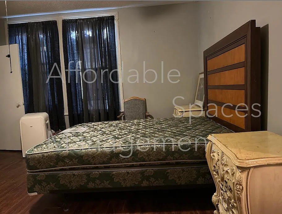 160 Lamar Street — Photo 3
