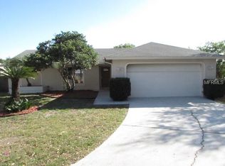 992 Sunrise Cir, Palm Harbor, FL 34683