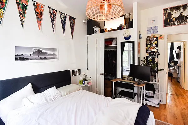 Rented by The Agency | media 11