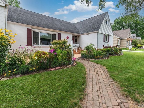 5th image of 351 Southwood Dr