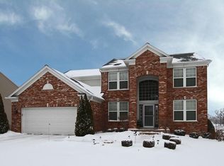 710 Blue Ridge Dr, Streamwood, IL 60107