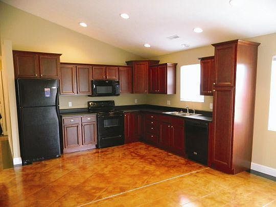 4th image of 119 Anthony Dr APT B