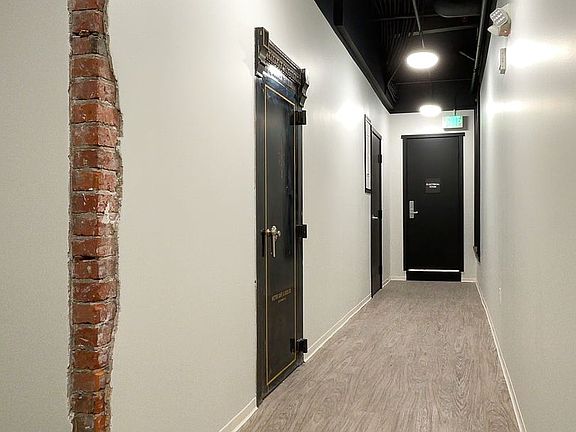 2nd image of 107 S Howard St #005fddd85