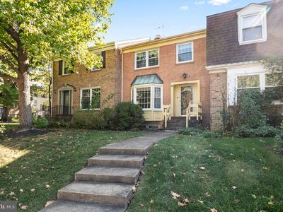 2417 Falls Place Ct, Falls Church, VA, 22043