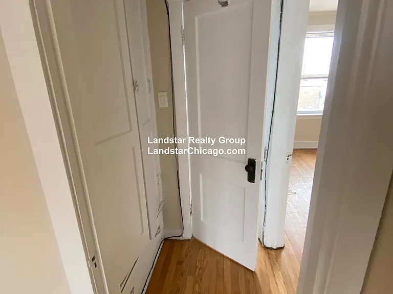 2350 W Touhy Ave #2 — Photo 15