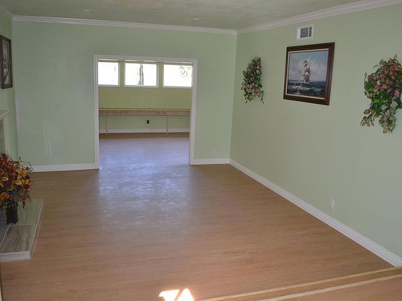 3rd image of 393 Bangor Ave