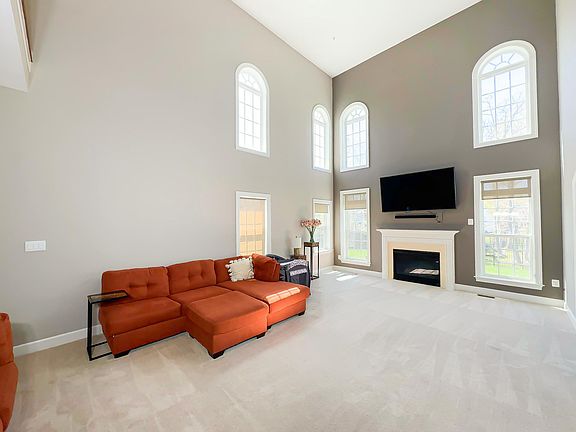 3rd image of 6609 Chatham Park Dr