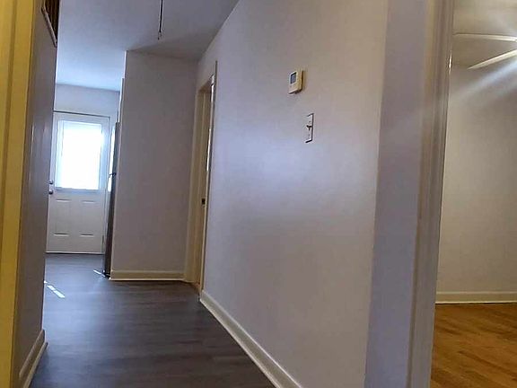 2nd image of 2508 E 3rd St #B