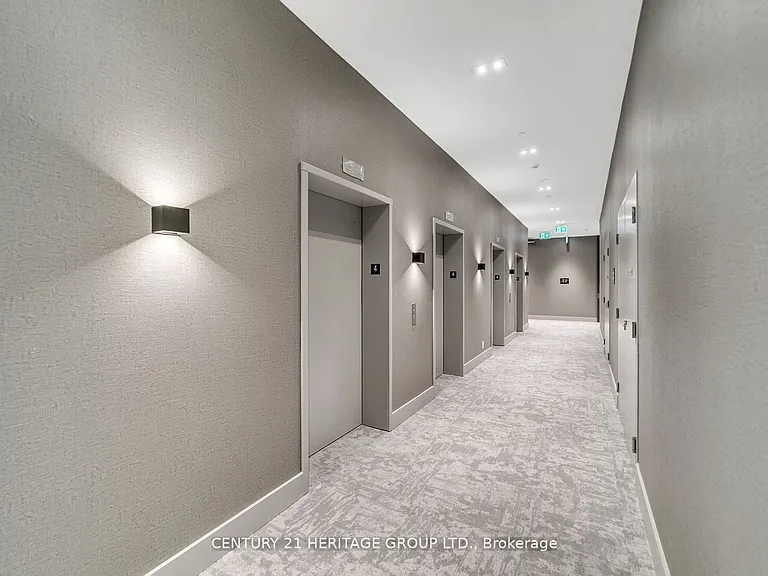 285 Dufferin St #422 — Photo 6