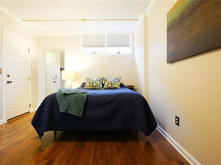 603 Thames St #1 — Photo 22