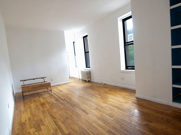 3rd image of 57 W 84th St #2BB