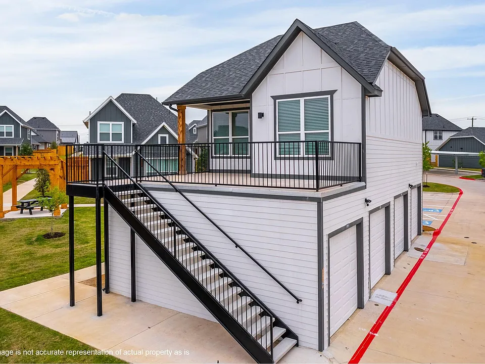 10051 Conover Commons Cir