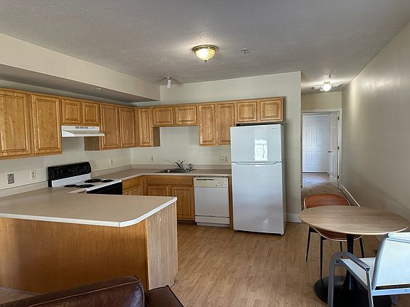 3rd image of 48 North St APT 6