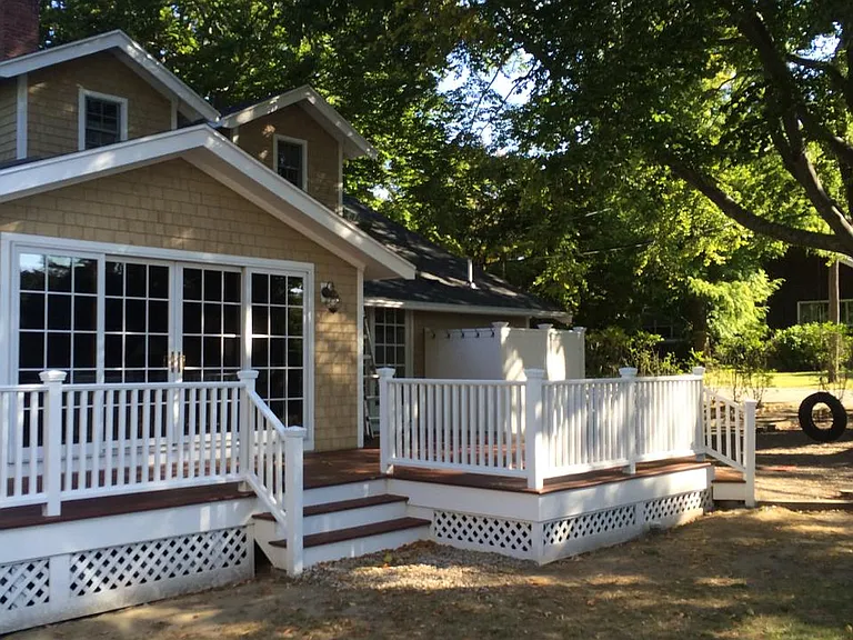 135 Longfellow Rd — Photo 2