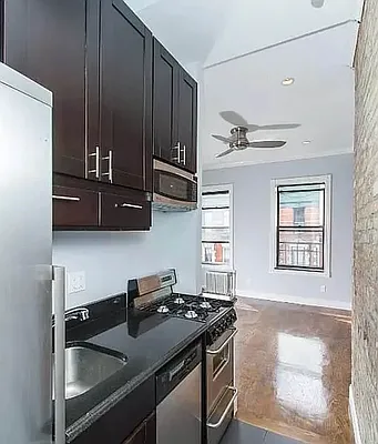 Rented by REAL New York | media 18