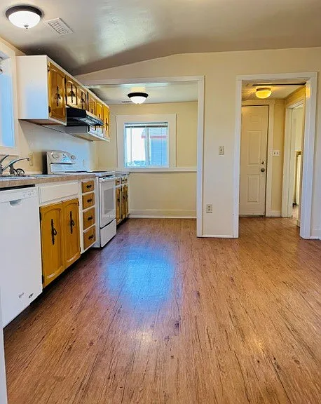 1350 Waller St SE #1 — Photo 18
