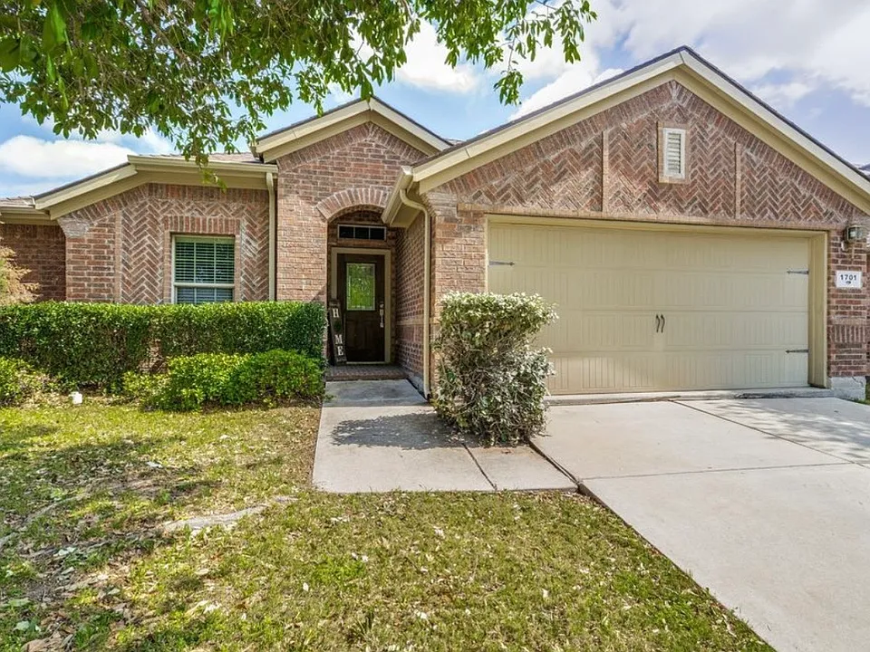 1701 Sparrow Ln