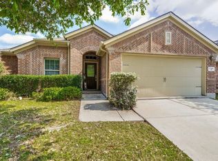 1701 Sparrow Ln, Aubrey, TX 76227