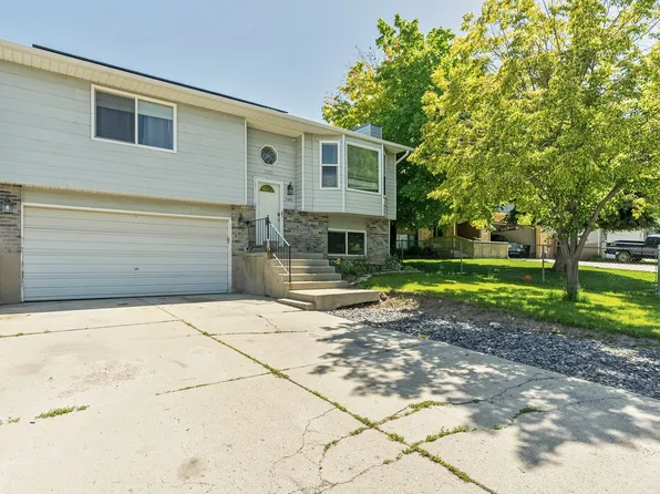 5491 W Saguaro Dr, West Jordan, UT 84081