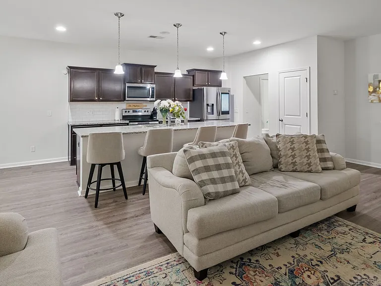81 Bellasera Way — Photo 9
