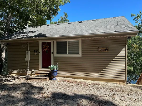 753 Niangua Shores Rd, Camdenton, MO 65020