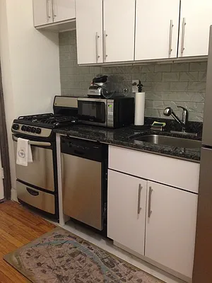 Rented by NYC Holdings Management | media 18