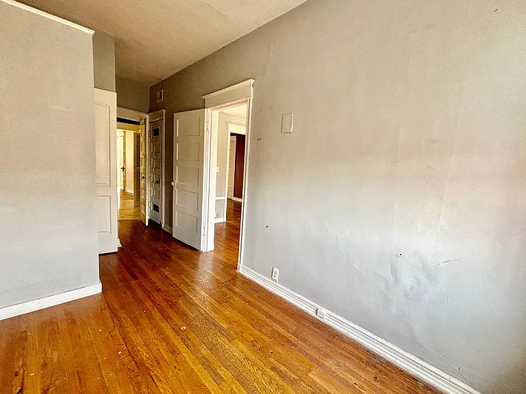 Afton Apartments — Photo 27