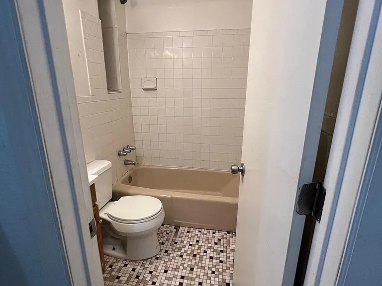 308 E 93rd St #1D — Photo 6