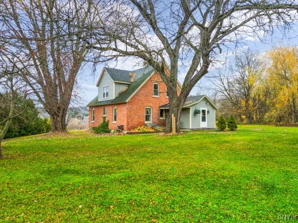 965 River Rd, Fort Plain, NY 13339